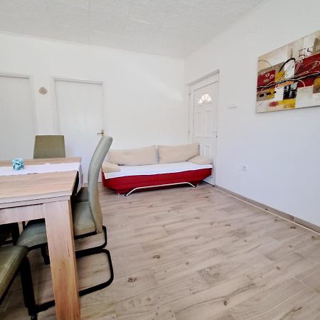 Apartmani Postonjski Privlaka  Esterno foto