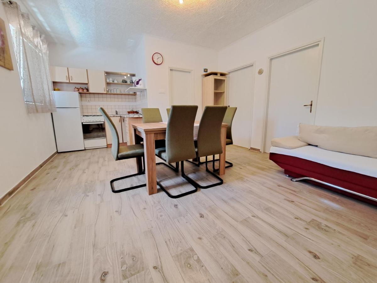 Apartmani Postonjski Privlaka  Esterno foto