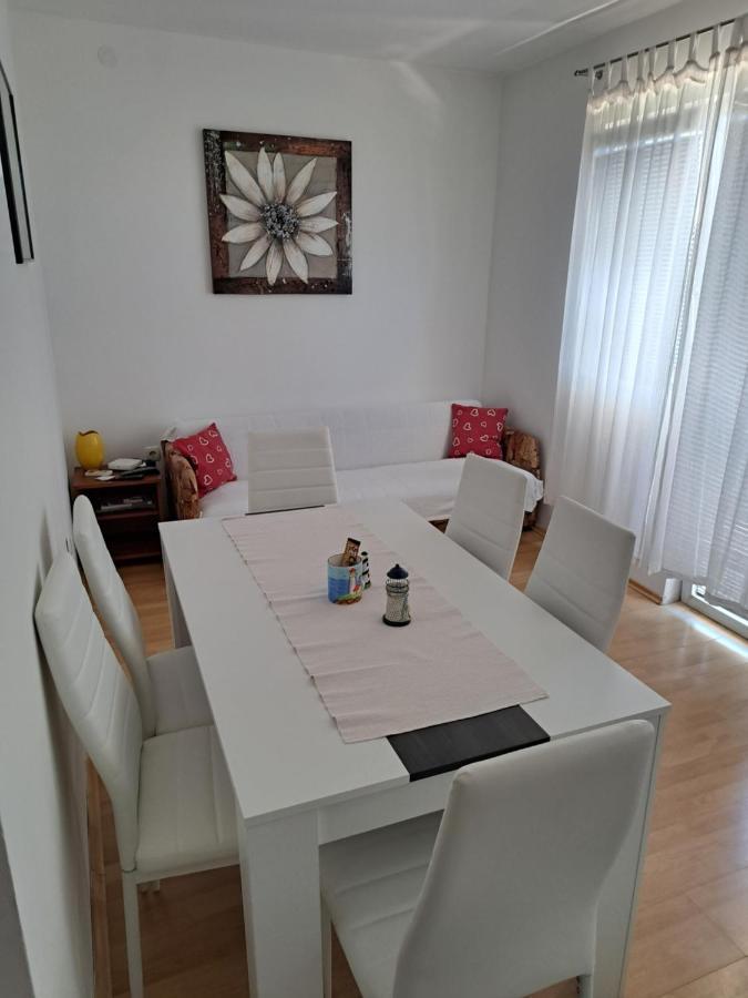 Apartmani Postonjski Privlaka  Esterno foto